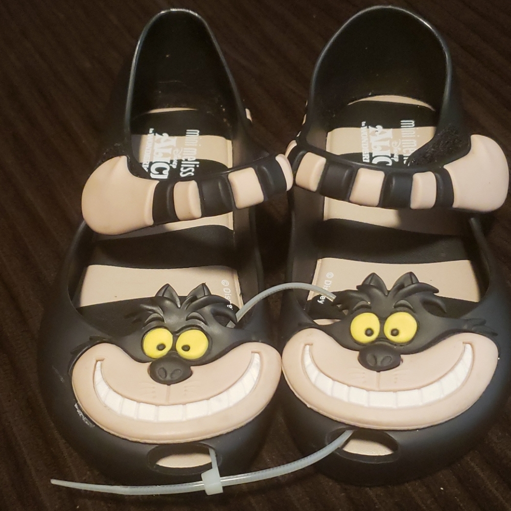 Mini Melissa Cheshire Cat